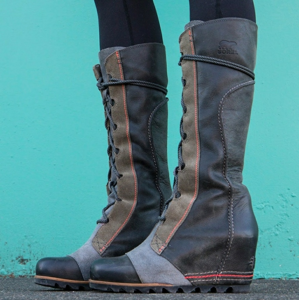 NWOT sorel Cate the great wedge charcoal boot 7.5